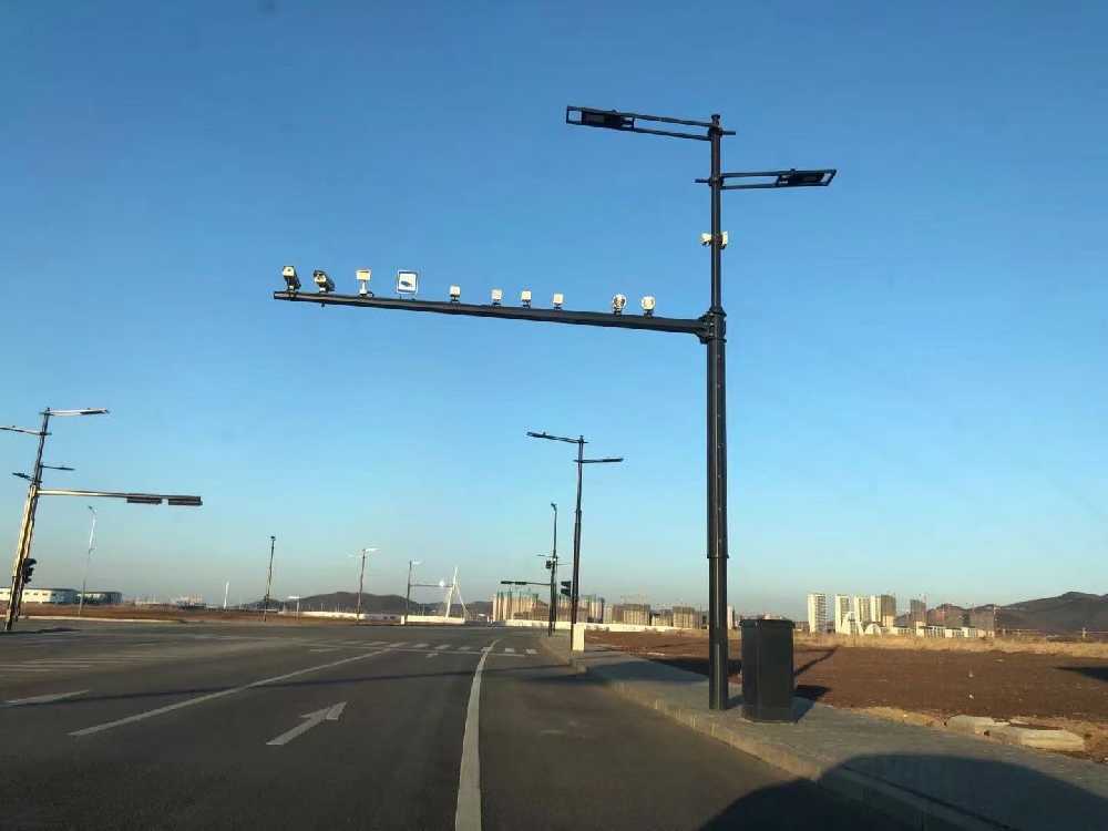 二连浩特市黑龙江佳木斯综合路灯杆项目